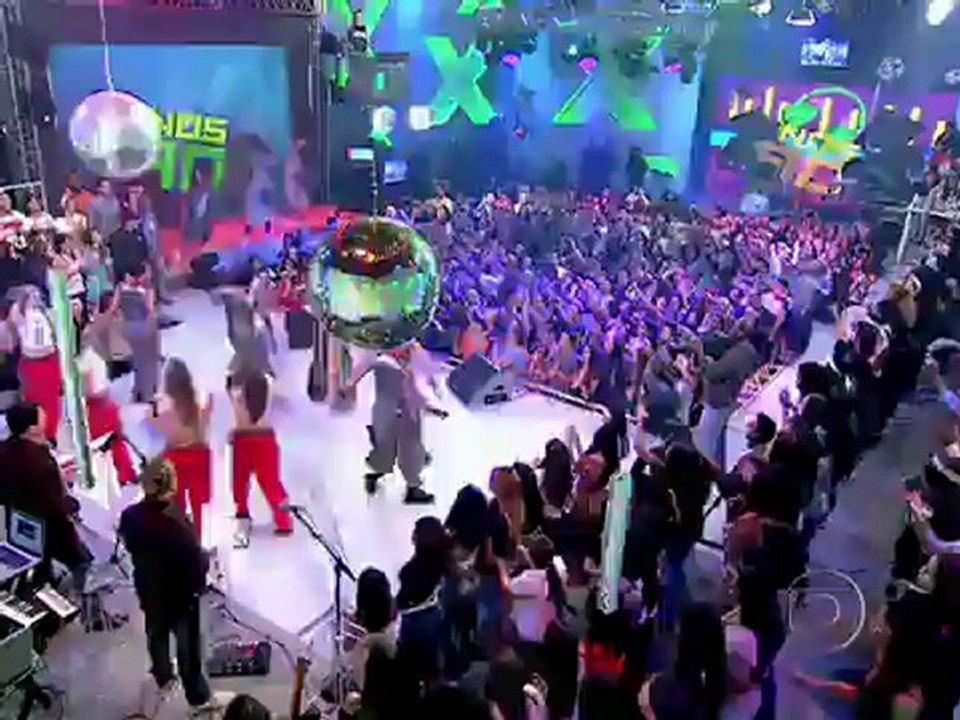 Xuxa cantando Planeta Xuxa no TV Xuxa em 2012