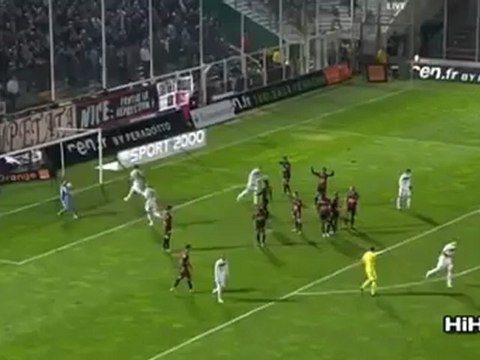 Siêu phẩm đá phạt với vận tốc 180km/h của Zlatan Ibrahimovic vào lưới Nice