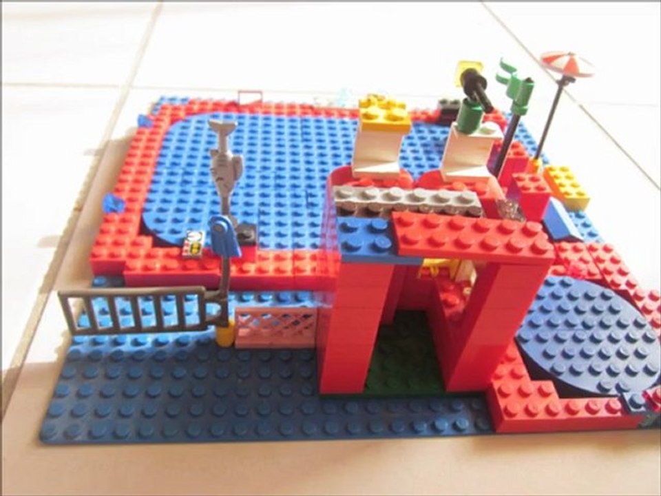Anim Lego piscine Lyam 09.2012 copyrignt sissi