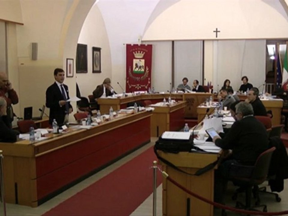 Consiglio 29 novembre 2012 Punti 1-2-3- riequilibrio di bilancio intervento Antelli