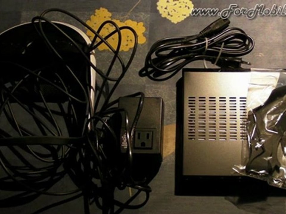 Unboxing di Sony HMZ-T2 Head Mounted Display - esclusiva mondiale !