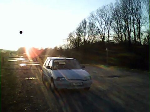 filmé du sol et de la voiture pilote quadri en immersion cédric video01