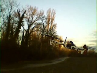 filmé du sol et de la voiture pilote quadri en immersion cédric video04