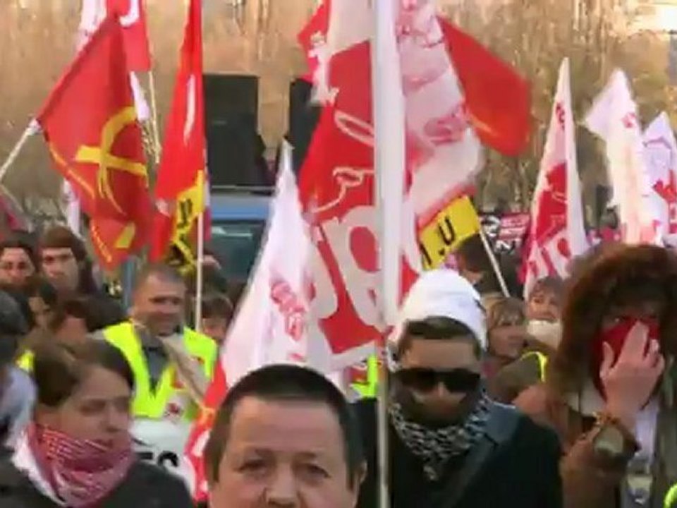 Défilé parisien des chômeurs et précaires le 1er décembre 2012