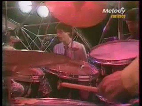 -Daniel Balavoine (1981) chante: Lipstick polychrome