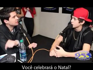 Entrevista legendada nos bastidores Chanel 955