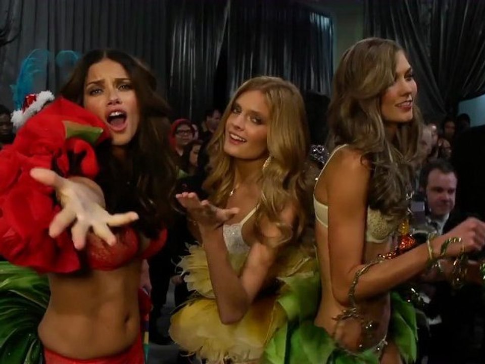 2012 Victoria's Secret Fashion Show with Justin Bieber