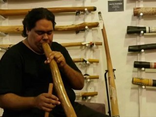 William Barton playing an ellswood didgeridoo