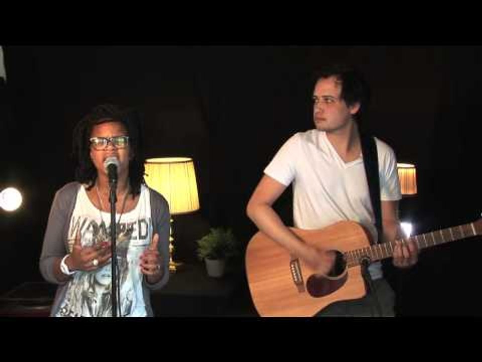 Shary-An - Never Played The Bass (Live)