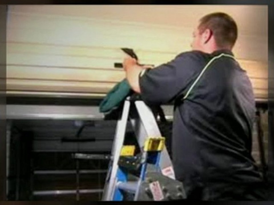 Garage Door Lock Repair Service