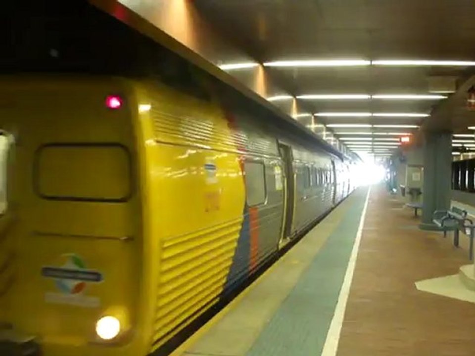Jumbo arriving in Adelaide