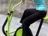 vélo fitness, machine de sport en exterieur