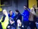 Fan valt ongelukkig onderuit bij Vitesse-Roda JC