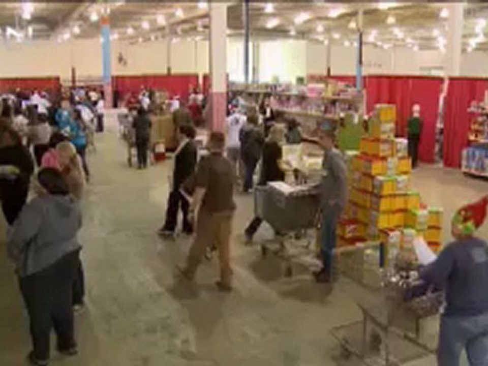 700 Club Interactive: Restoration During the Holidays - December 3, 2012 - CBN.com