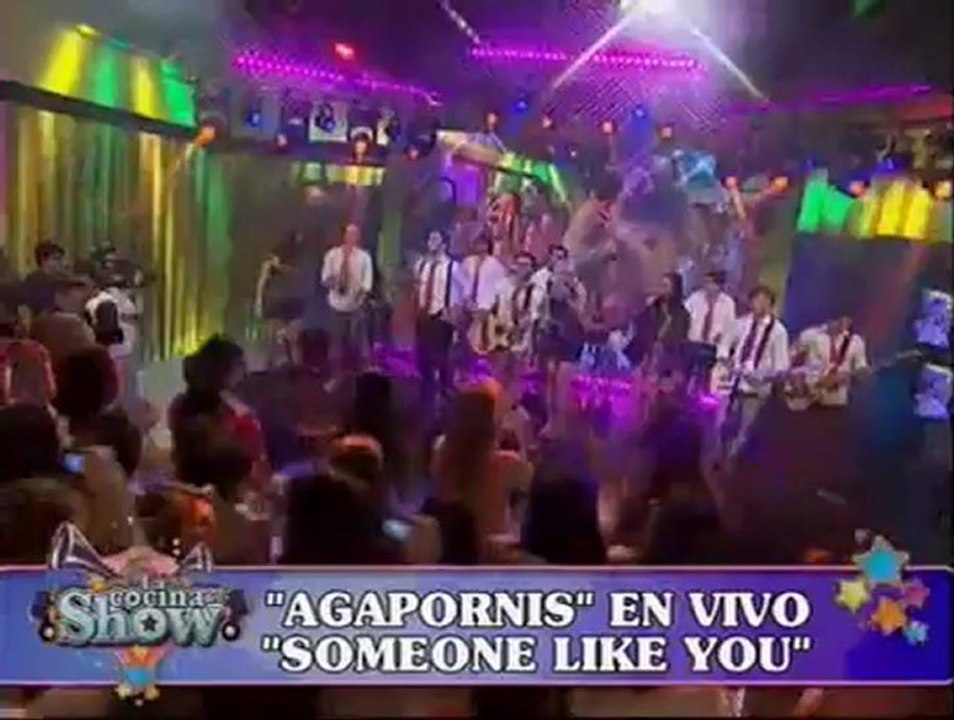 Pronto.com.ar Sofía Zámolo cantó con Agapornis