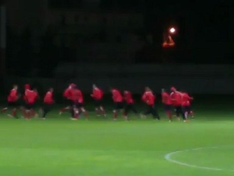 Η προπόνηση του Ολυμπιακού πριν από τον αγώνα με την Άρσεναλ (2)