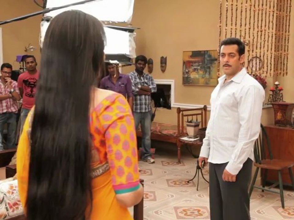 ★ Making Of ★ Dabangg 2 ★ Part 1 | Salman Khan, Arbaaz Khan - Exclusive!