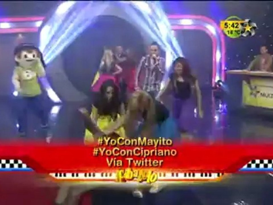 Cipriano se cae.