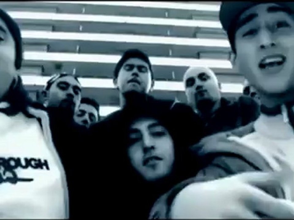 Eko Fresh feat. Azra & Resul Barini - Dünya Dönüyor (HD)