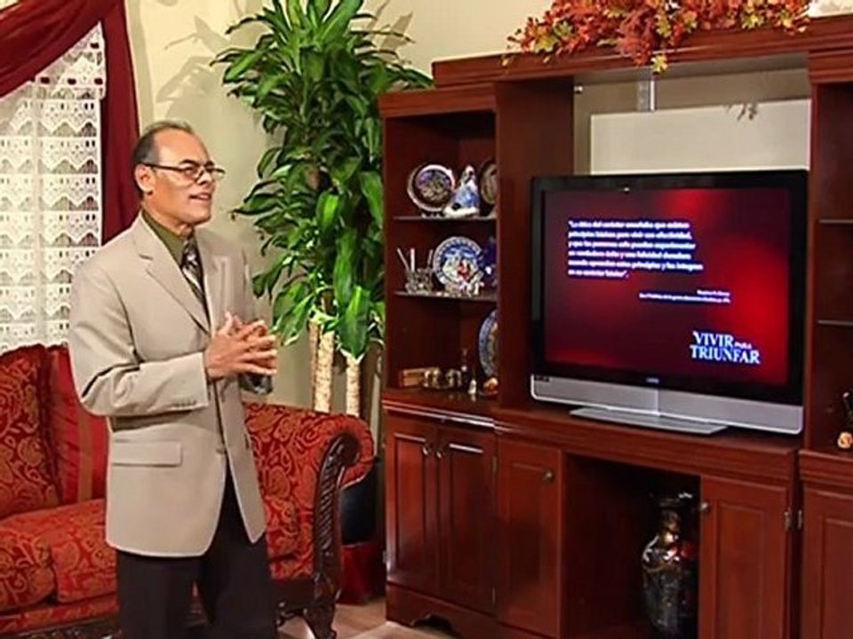 VIVIR PARA TRIUNFAR  2. DR. FELIX CORTES ANTONIO