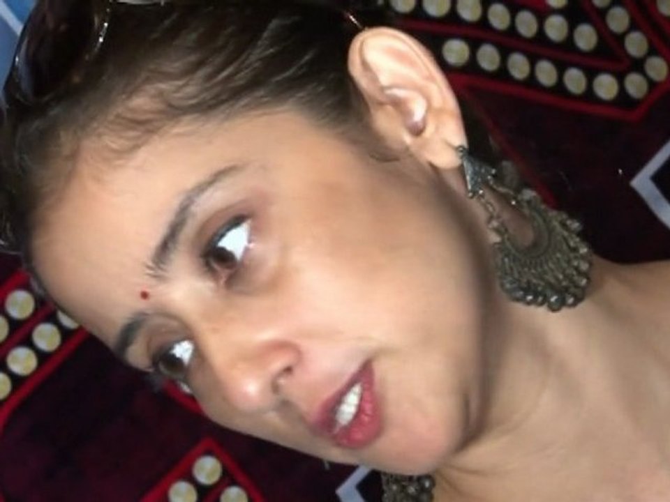 Fake Rumors Of Manisha Koirala's Cancer Hits The Web - Bollywood Hot [HD]