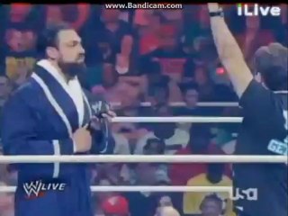 HD WWE RAW 12/3/12 - Damien Sandow tries to find an apprentice [HD]