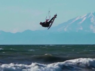 Tải video: Endless Wave - Alaska Part 2 - Naish Kiteboarding