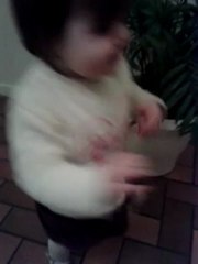 Cémentine marche à 14 mois