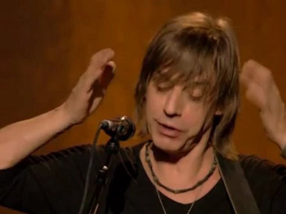 -jean Louis Aubert (2012) "" medley de Telephone ""