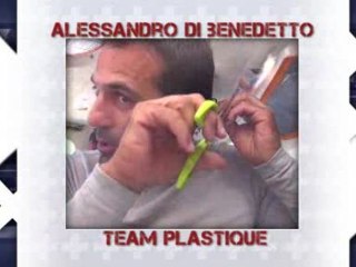 Vendée Globe 2012 - Séance coiffure pour Di Benedetto (Team Plastique)