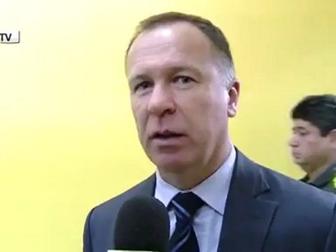 Mano Menezes celebra evolução da Seleção em 2012 22.11