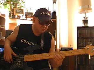 Loves Theme Barry White  basscover Bob Roha