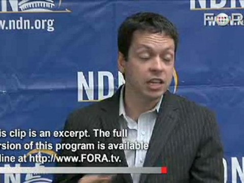 Markos Moulitsas Compares His Blog with Mainstream Media