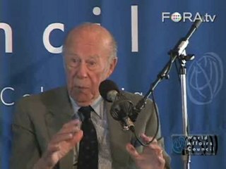 George Shultz on Carrots and Sticks for Iran