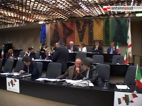 TG 30.11.12 Regione Puglia: tagli agli stipendi, aboliti i vitalizi