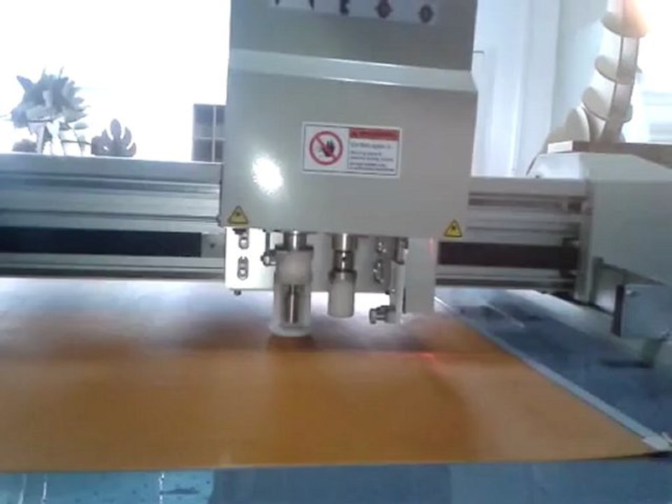 pvc blanket sample maker cutter plotter cutting table