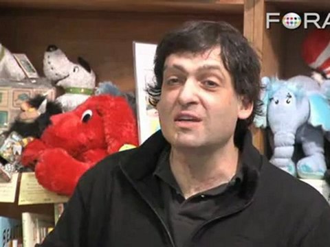 Dan Ariely Asks Who Cheats More: Bankers or Politicians?