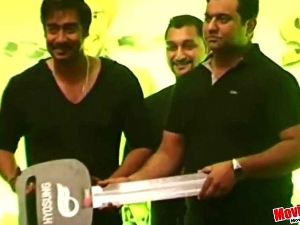 Ajay Devgan @ Announces The Winner Of ``Picture Dekho Bike jeeto`` Contest !