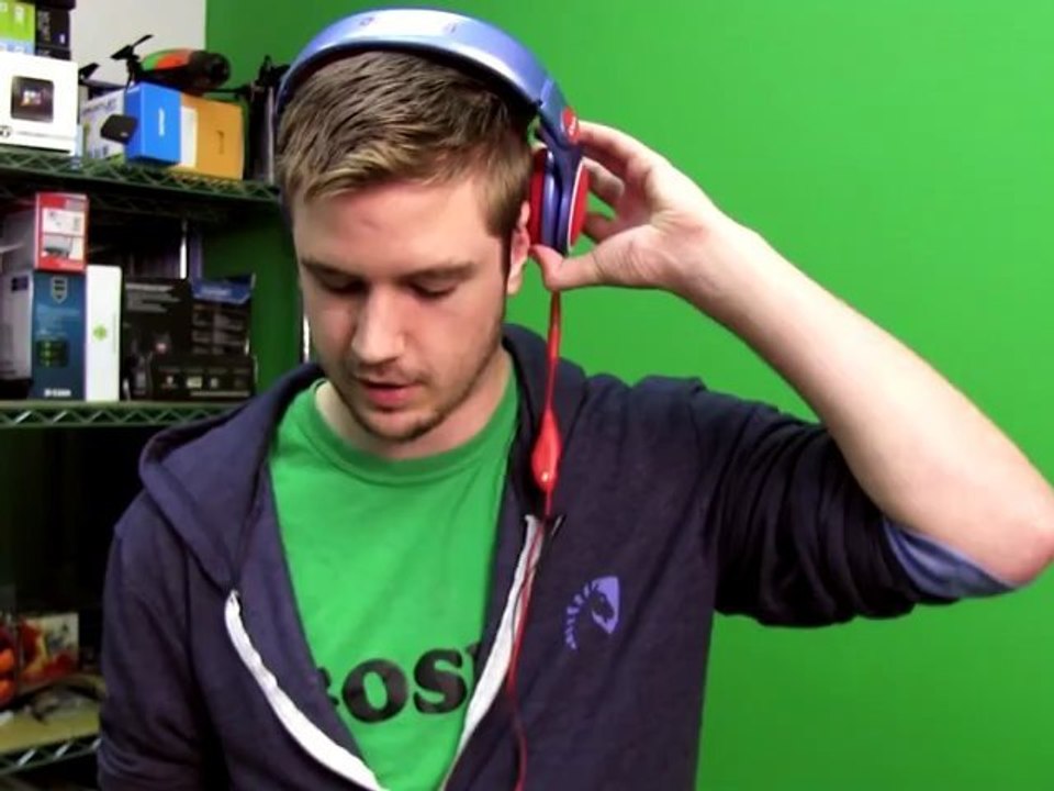 Teknmotion London Underground Dubstep Headphones Unboxing & First Look Linus Tech Tips