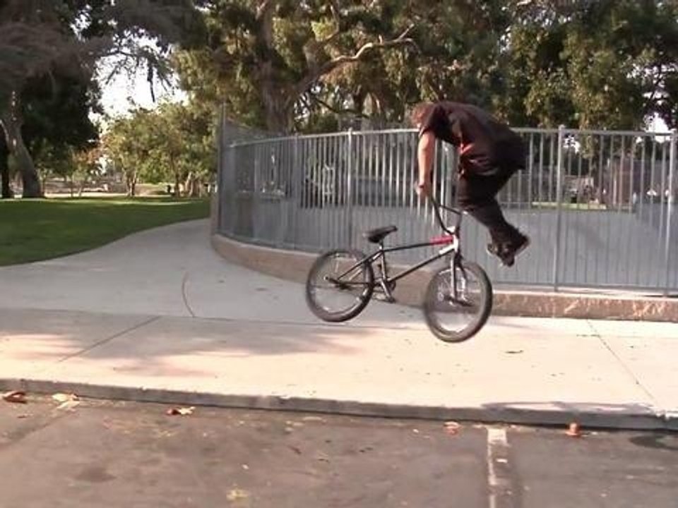 Stevie Churchill BMX Park Edit - DC Shoes