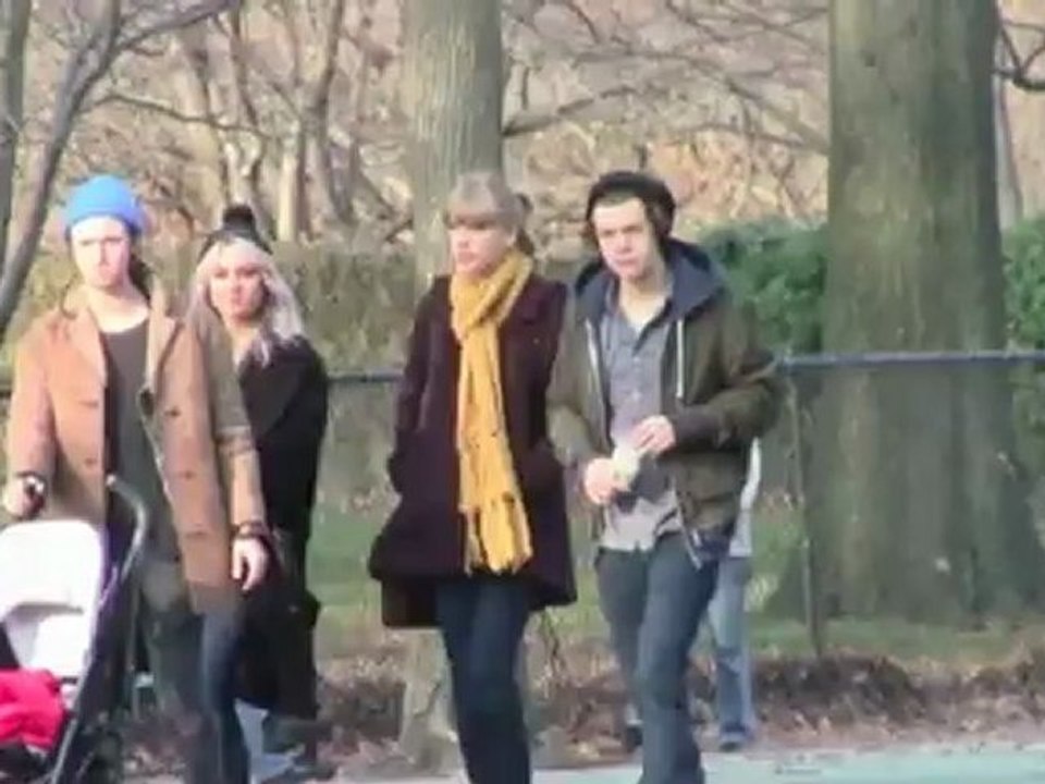 Harry Styles Visits Taylor Swift's Hotel For Second Sleepover