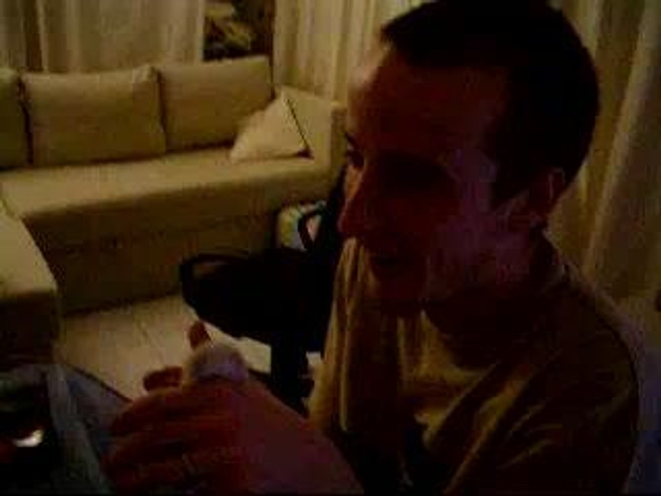 Cédric bouffe Marcel!!!!!!!!!!!