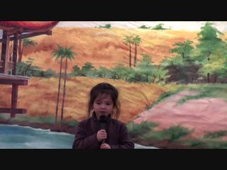 09. Lạy  Phật Quan Âm - bé Phương Lan