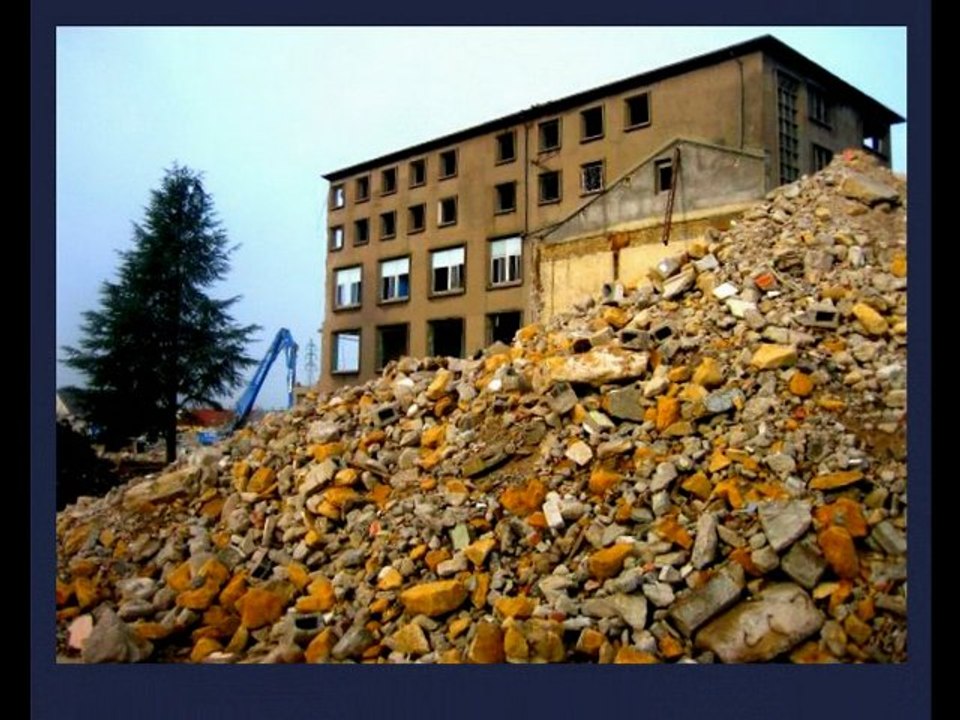 mon beau sapin de noél 2012 APOCALYPSE NOW (TER)