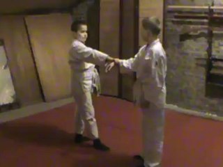 Bunkai : jodan kosa dori nikyo ura