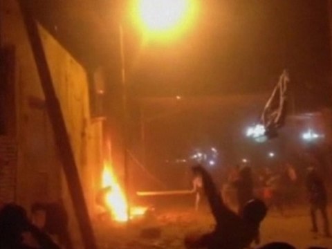 Protesters torch Muslim Brotherhood office in Suez
