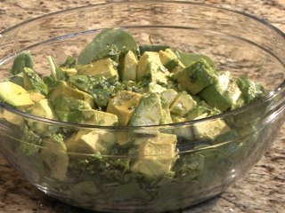 How To Make Avocado, Spinach, And Cilantro Salad