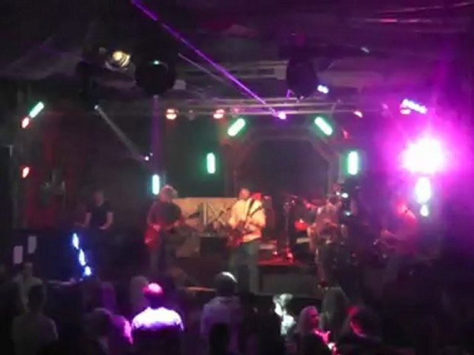 The Blacklights At The Box - Desperate Tears