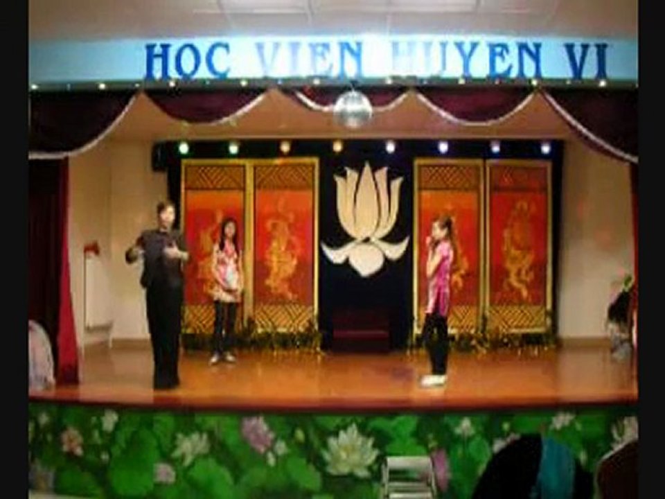 Lạc Mất Mùa Xuân  ( hors scène )