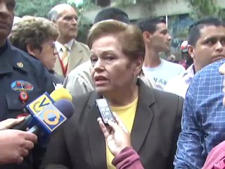 Al menos 5 lesionados por incendio en Torre Oeste de Parque Central